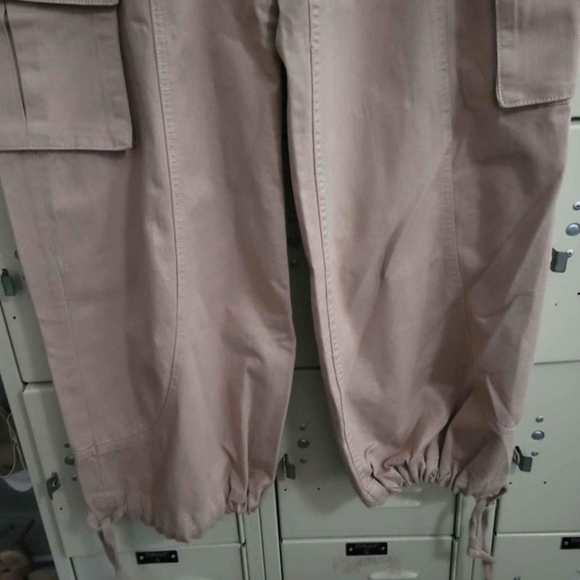 REVICE Parachute Pants - Picture 2 of 3